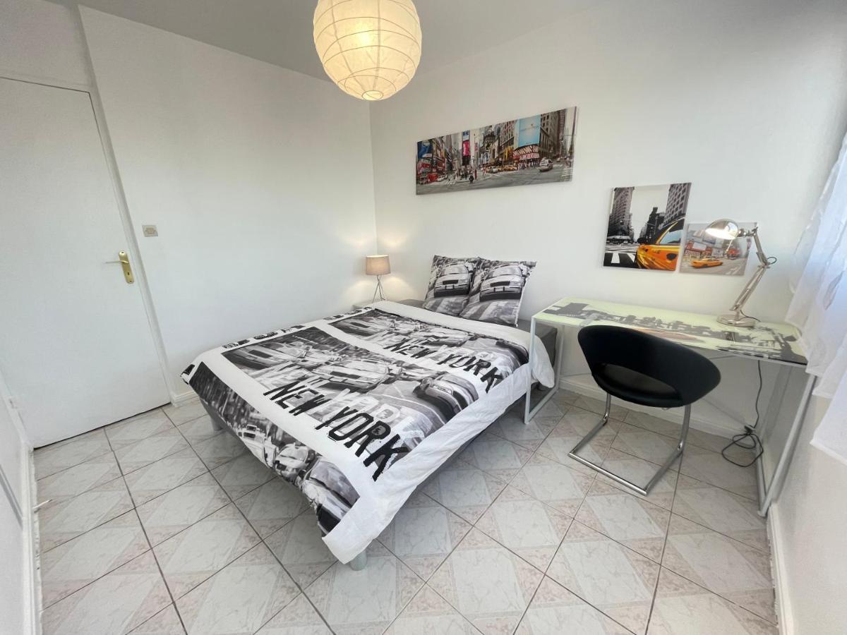 Chambre Privee En Colocation Dans Un Appartement Au Centre De Rillieux La Pape מראה חיצוני תמונה