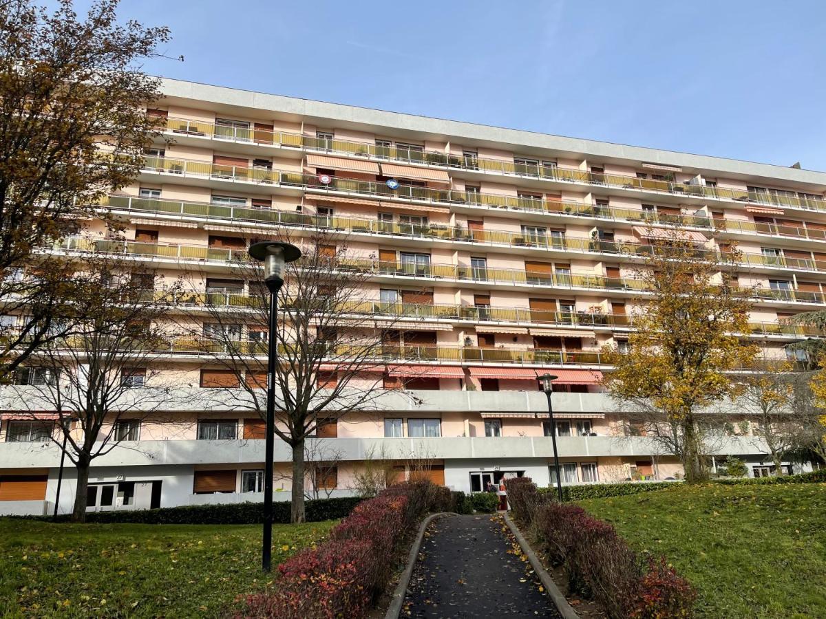 Chambre Privee En Colocation Dans Un Appartement Au Centre De Rillieux La Pape מראה חיצוני תמונה