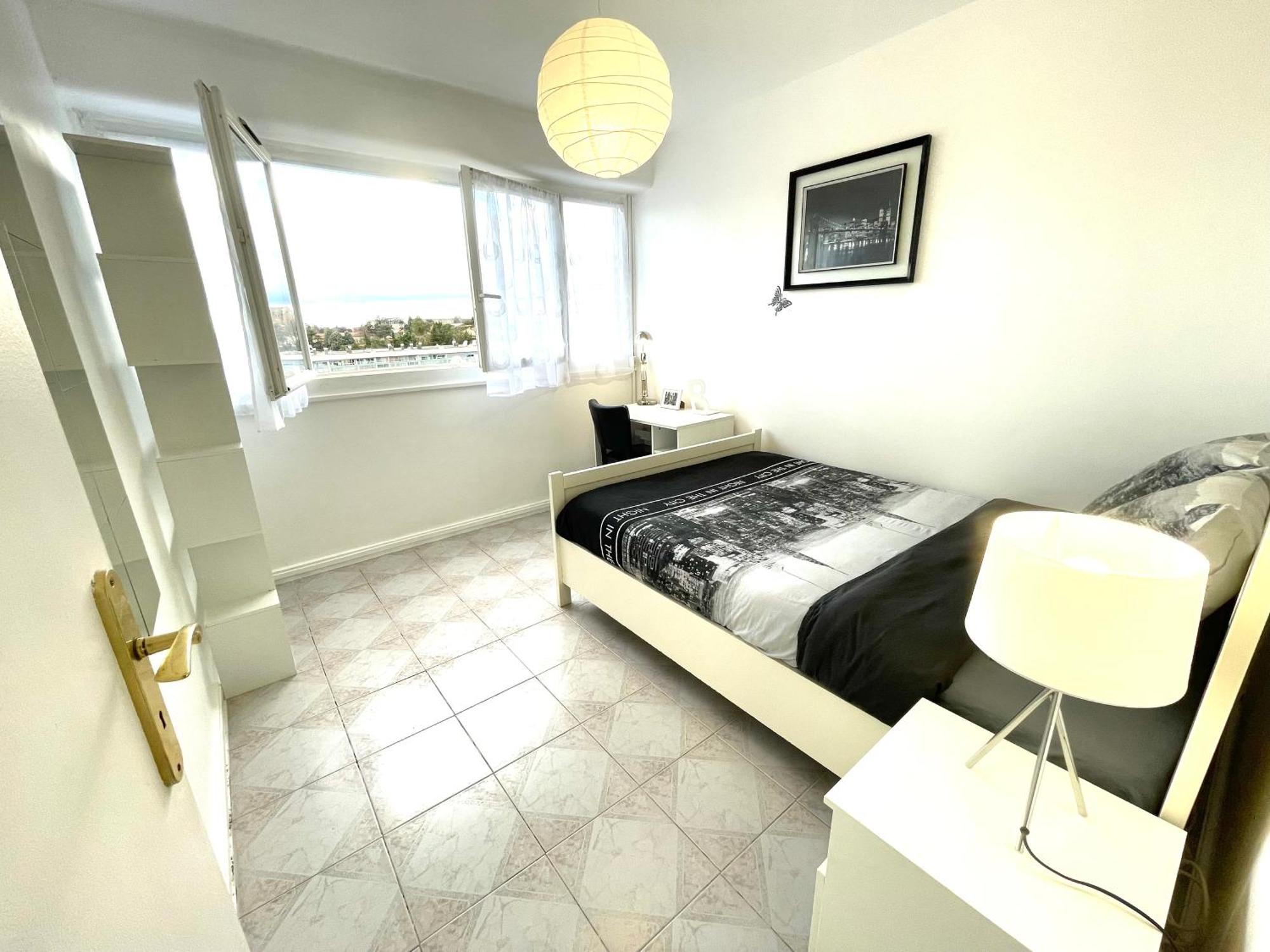 Chambre Privee En Colocation Dans Un Appartement Au Centre De Rillieux La Pape מראה חיצוני תמונה