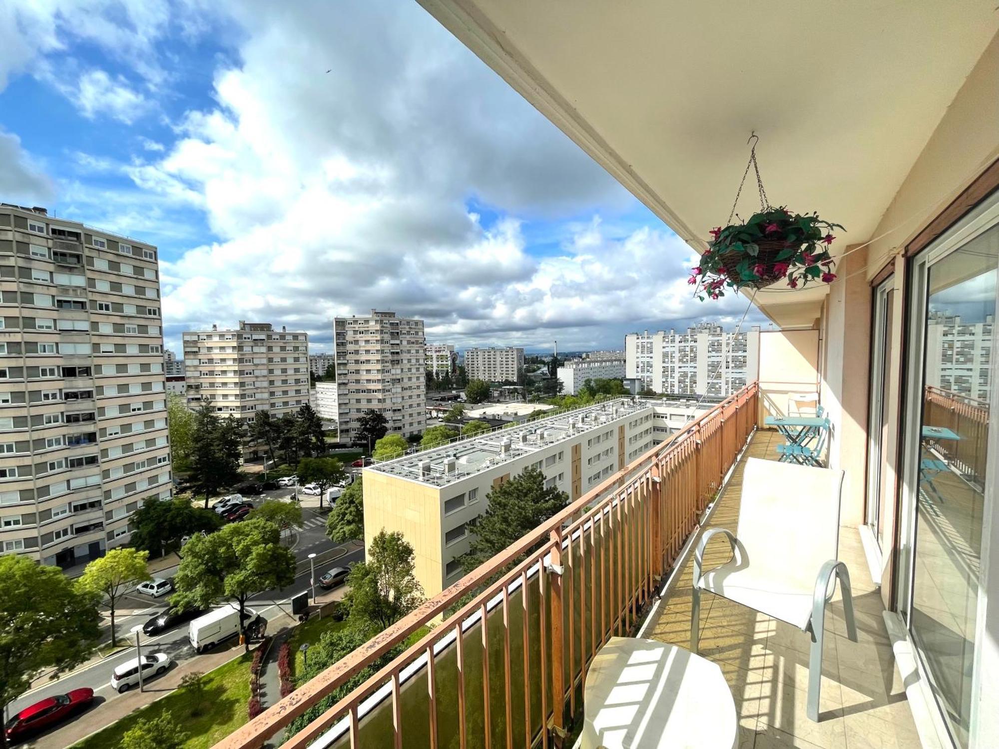 Chambre Privee En Colocation Dans Un Appartement Au Centre De Rillieux La Pape מראה חיצוני תמונה